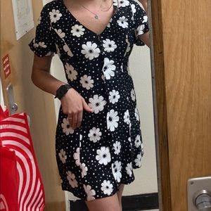 FOREVER 21 black flower dress